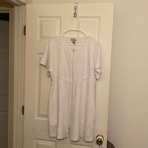 Pamela Stewart dress with side pockets.